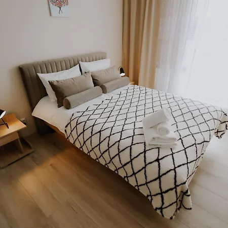 Nowy Zlocien Comfort Apartment Krakow Exterior photo