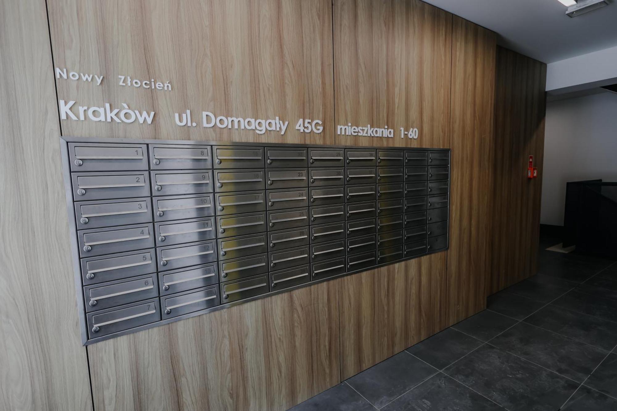 Nowy Zlocien Comfort Apartment *