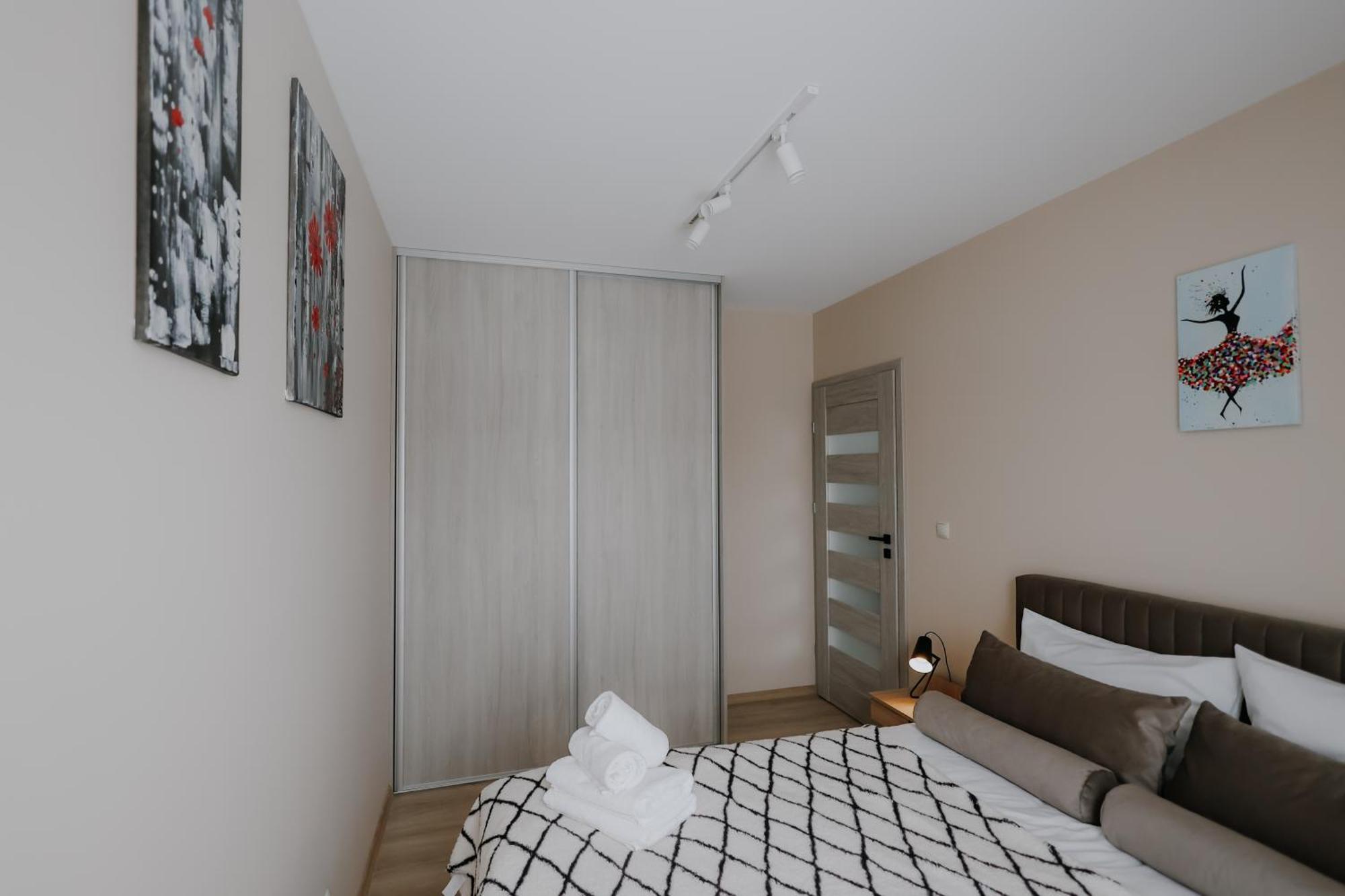 Nowy Zlocien Comfort Apartment